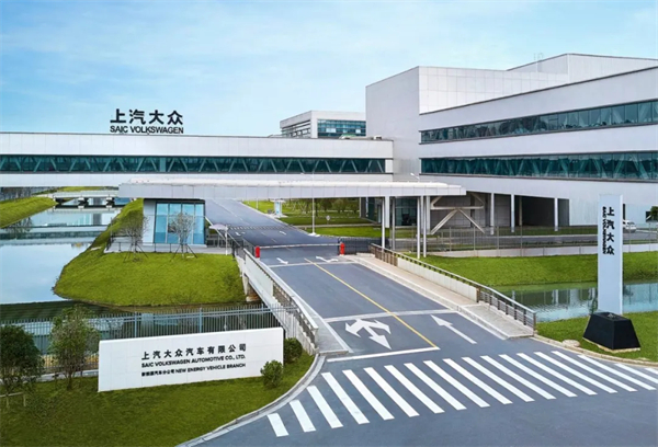 品牌丨合资品牌销冠续写传奇：上汽大众以"油电并进"迎战2025