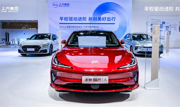 诸神乱战下，上汽以厚度重塑"老大"担当
