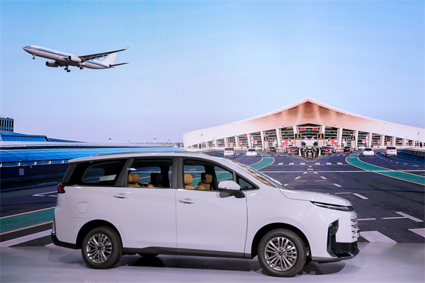 大空间、更省钱、长续航，“国民家用MPV”上汽大通G50混动MPV开启预售，满足家庭用车、旅游出行等全需求！